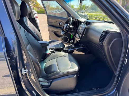 Used 2016 Kia Soul ! image 12