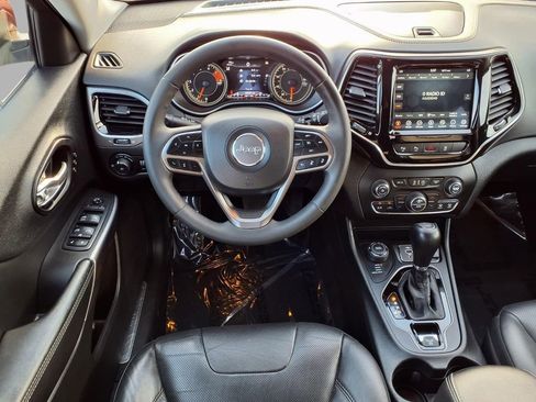 Used 2021 Jeep Cherokee Limited image 4