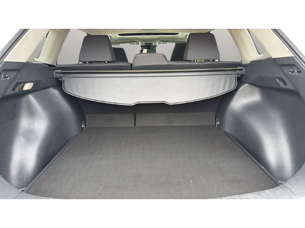 Used 2024 Toyota Corolla Cross LE w/ Moonroof Package AWD/4WD image 12