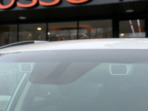 Used 2018 Subaru Outback 3.6R Touring w/ Popular Package #3 image 38