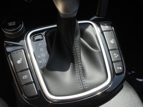Certified 2026 Kia Seltos EX AWD/4WD image 11
