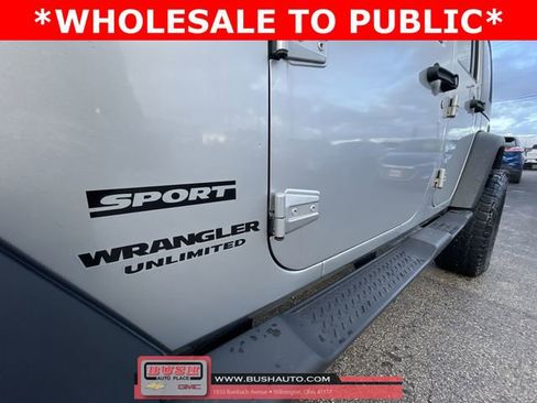 Used 2010 Jeep Wrangler Unlimited Sport image 28