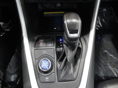 Used 2021 Toyota RAV4 XSE image 69