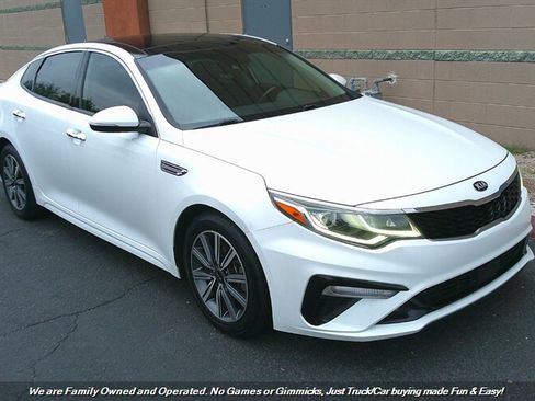 Used 2020 Kia Optima Premium image 1