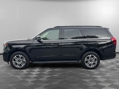 Used 2025 Ford Expedition Active AWD/4WD image 5