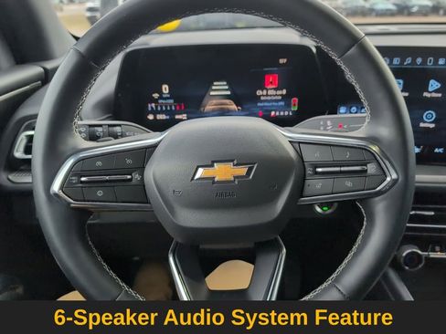 Used 2025 Chevrolet Traverse LT image 15