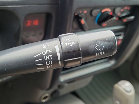 Used 2004 Toyota Tacoma PreRunner image 18