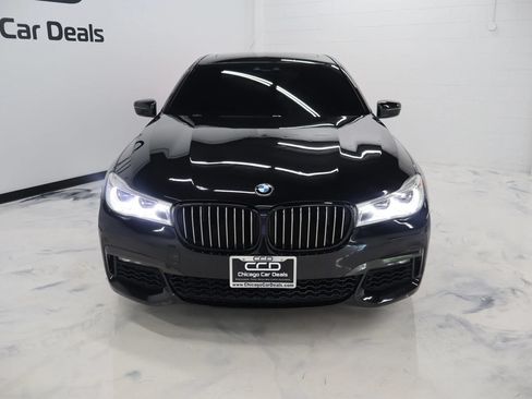 Used 2019 BMW 750i xDrive w/ Executive Package AWD/4WD image 3