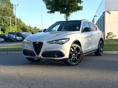 Used 2025 Alfa Romeo Stelvio Sprint