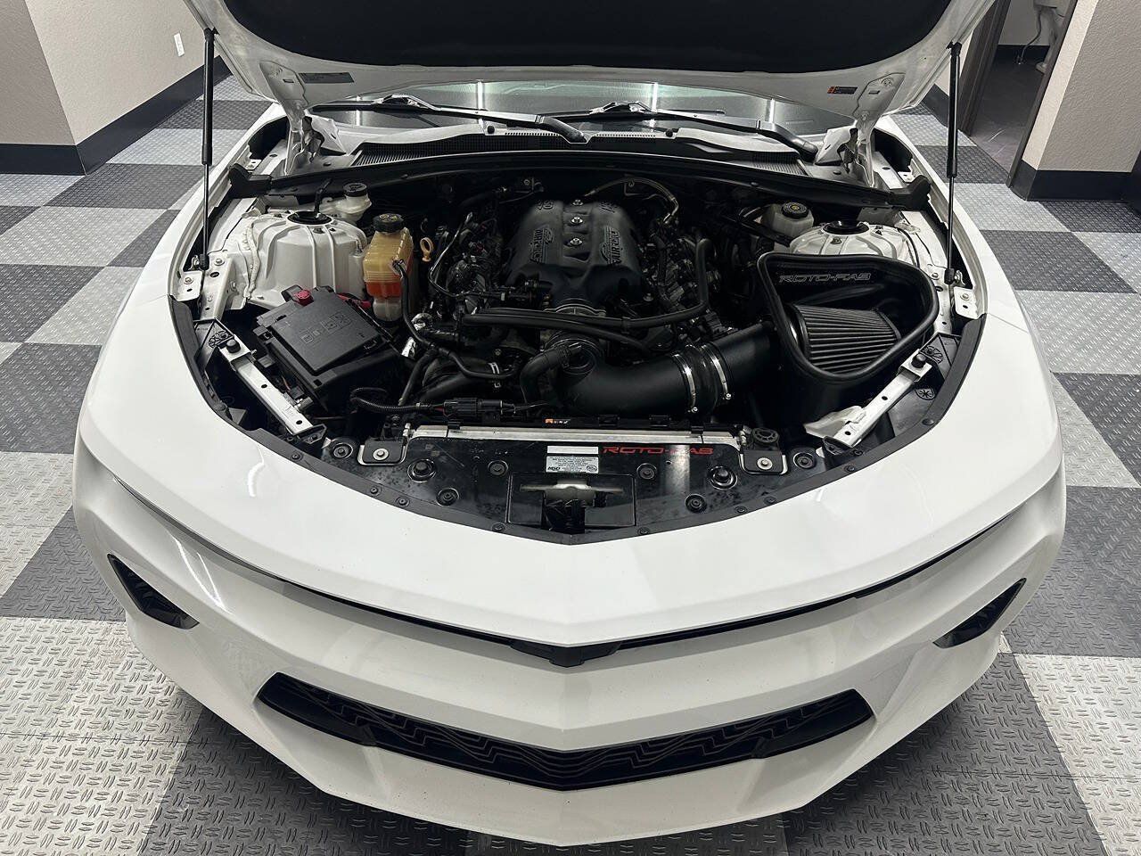 Used 2017 Chevrolet Camaro SS RWD image 51