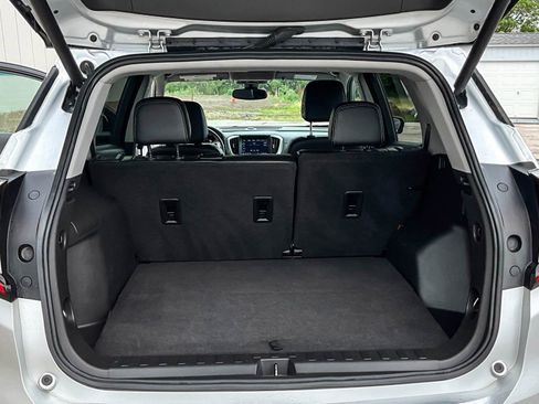 Certified 2022 GMC Terrain SLT image 22