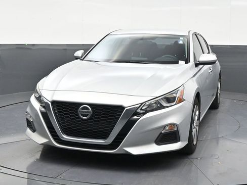 Used 2019 Nissan Altima 2.5 S FWD image 8