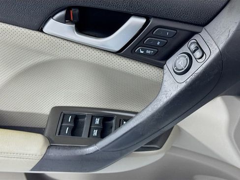 Used 2013 Acura TSX Sedan image 21