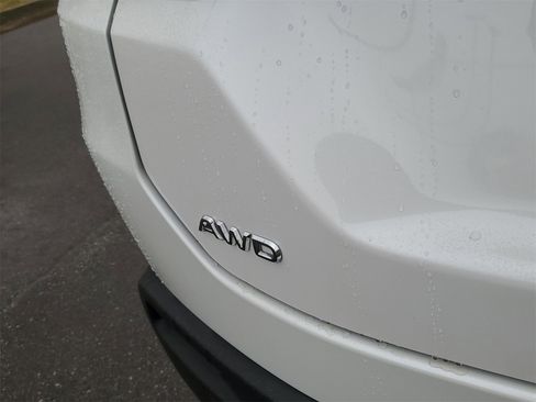 Used 2025 Honda Pilot EX-L image 7