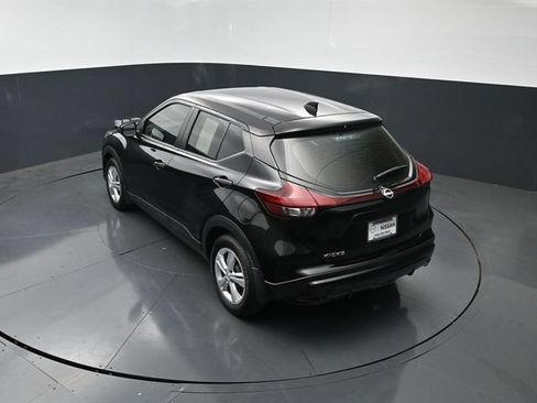 Used 2025 Nissan Kicks Play S FWD image 15