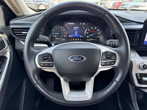 Used 2023 Ford Explorer XLT RWD image 15