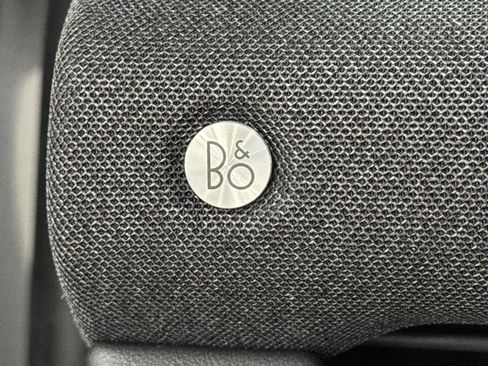 Used 2025 Ford Explorer ST-Line w/ Premium Package image 29