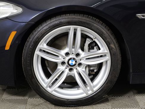 Used 2014 BMW 550i xDrive Sedan AWD/4WD image 25