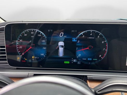 Used 2021 Mercedes-Benz GLS 450 4MATIC image 13