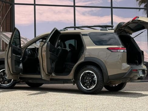 Used 2023 Nissan Pathfinder Rock Creek AWD/4WD image 29
