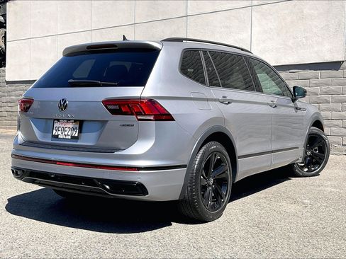 Certified 2023 Volkswagen Tiguan SE R-Line AWD/4WD image 13