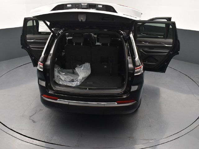 Used 2025 Jeep Grand Cherokee L Limited AWD/4WD image 29