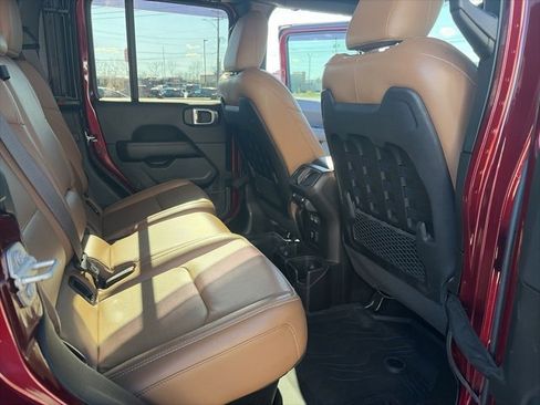 Used 2022 Jeep Gladiator Rubicon w/ LED Lighting Group image 9