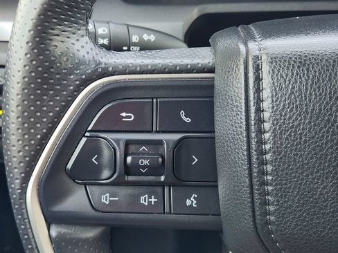 Used 2025 Toyota 4Runner SR5 AWD/4WD image 28