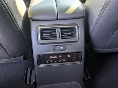 Used 2024 MAZDA CX-90 3.3 Turbo w/ Premium Package image 16