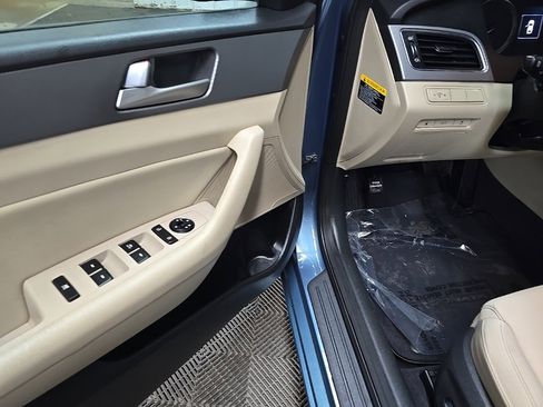 Used 2015 Hyundai Sonata SE w/ Option Group 09 image 27