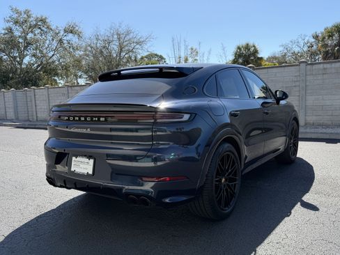 Certified 2024 Porsche Cayenne S image 6