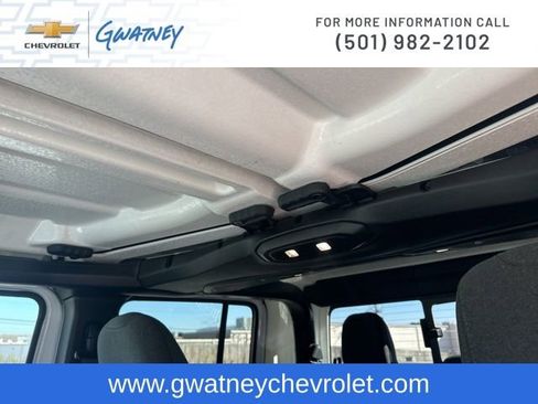 Used 2025 Jeep Gladiator Nighthawk image 16