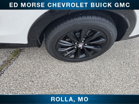 Certified 2024 Buick Envista Sport Touring FWD image 10