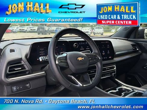 Used 2025 Chevrolet Traverse High Country w/ LPO, Floor Liner Package FWD image 17