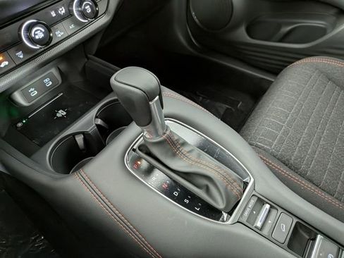 New 2026 Honda HR-V Sport image 18