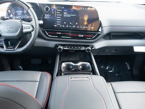 New 2024 Chevrolet Silverado EV RST image 23