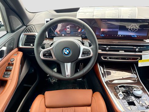 New 2026 BMW X5 xDrive50e w/ Executive Package AWD/4WD image 18