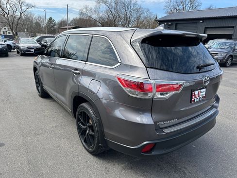 Used 2016 Toyota Highlander XLE image 8
