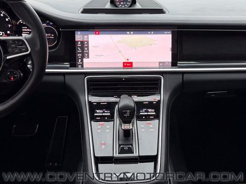 Used 2020 Porsche Panamera GTS AWD/4WD image 31