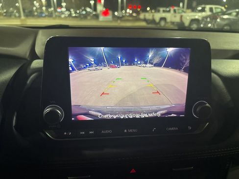 Used 2022 Nissan Rogue SV image 22