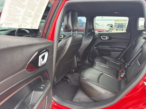 Used 2022 Jeep Compass Limited AWD/4WD image 29