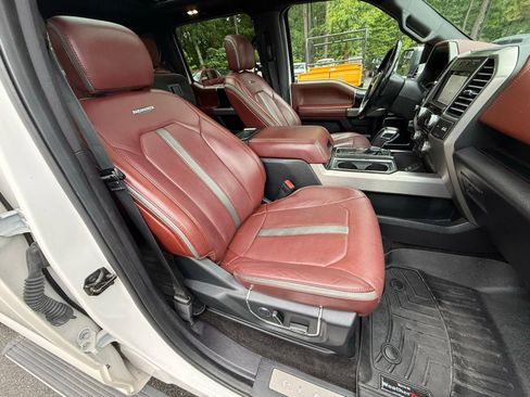 Used 2018 Ford F150 Platinum w/ Equipment Group 701A Luxury AWD/4WD image 31