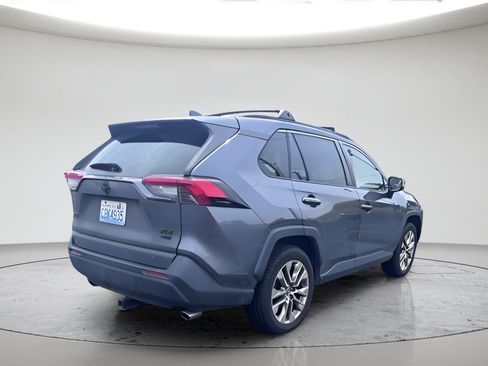 Used 2019 Toyota RAV4 XLE Premium w/ All Weather Liner Package AWD/4WD image 3