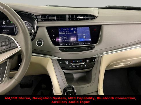 Certified 2023 Cadillac XT5 Premium Luxury w/ Technology Package AWD/4WD image 9