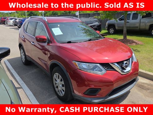 Used 2016 Nissan Rogue S w/ Appearance Package FWD image 2