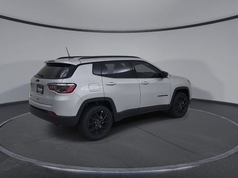 New 2026 Jeep Compass Latitude AWD/4WD image 15
