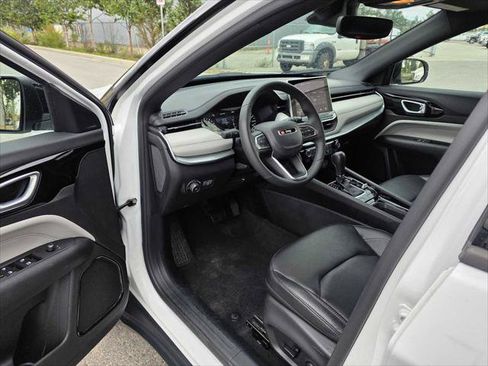 Used 2025 Jeep Compass Limited AWD/4WD image 19