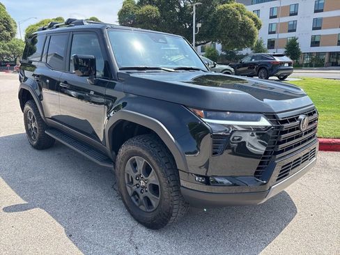 Used 2025 Lexus GX 550 AWD/4WD image 7