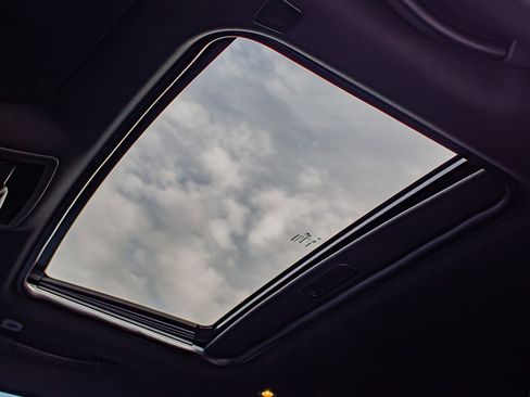 Used 2022 Dodge Challenger R/T Scat Pack w/ Plus Package image 19