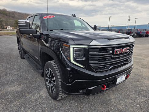 Used 2024 GMC Sierra 1500 AT4 w/ Technology Package image 13